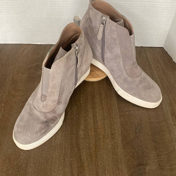Paolo Shoes - Linea Paolo Felicia Wedge Sneakers Gray Suede
